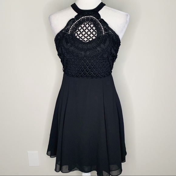 Lulu’s Made in the Crocheted Black Skater Dress in Size Medium - Picture 4 of 9